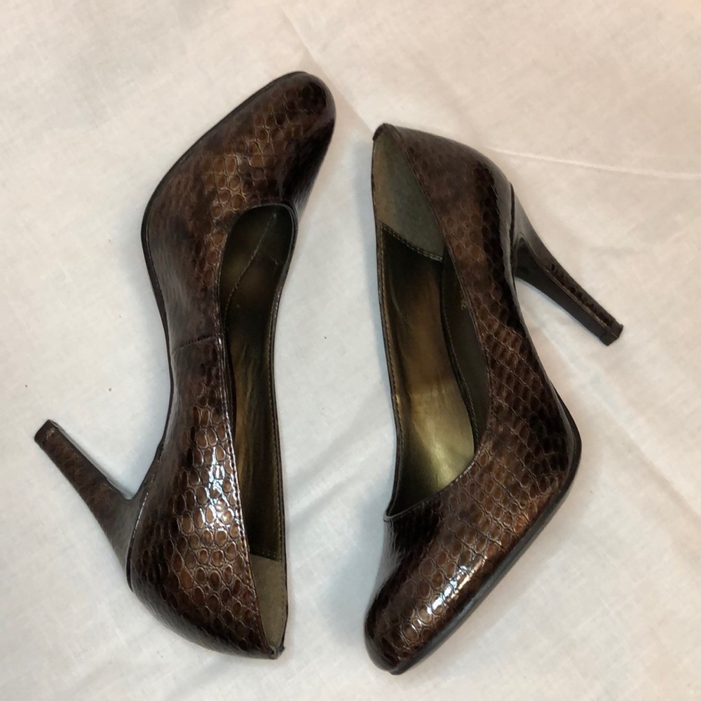 Liz Claiborne Short Heels